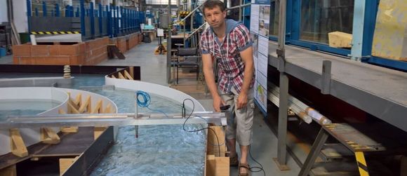 Mistr světa Pollert vytiskne jako první na světě kanál pro vodní slalom na 3D tiskárně, měří vodní toky v Norsku a pomáhá s predikcí povodní