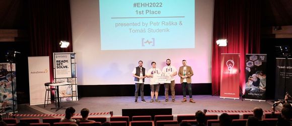 DiApp usnadní život cukrovkářům. Speciální senzor zvítězil ve zdravotnickém hackathonu