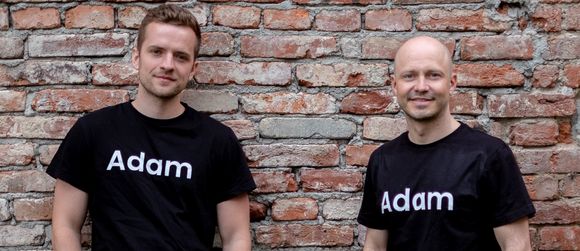 Český startup Adam získal od britského Brighteye 75 milionů korun. Pomohou s expanzí i mimo Evropu