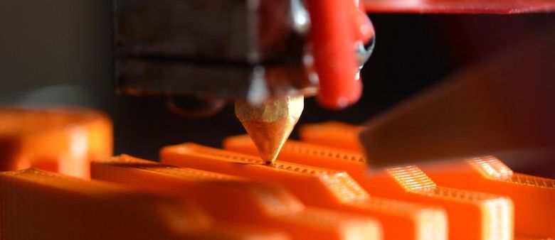 Odpad z 3D tiskáren nebude končit ve spalovnách. Zaměří se na to nové centrum v Liberci