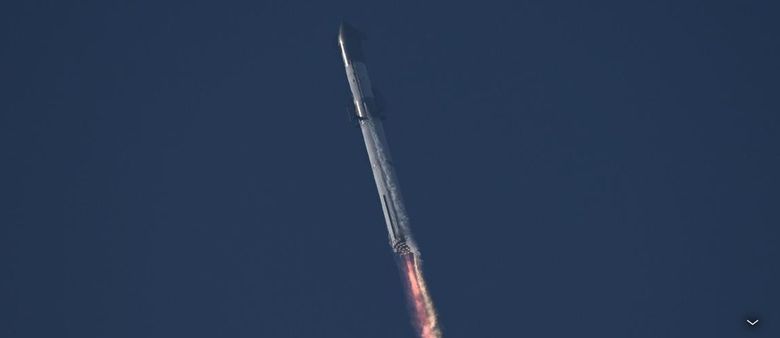 Raketa SpaceX Starship po úspěšném startu explodovala