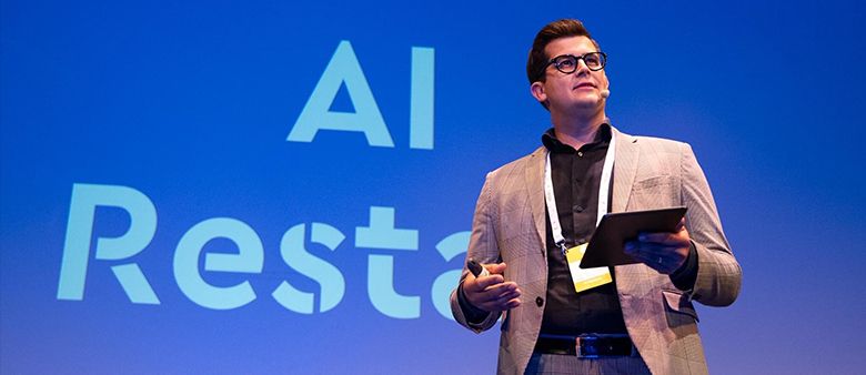 Jak se naučit ovládat umělou inteligenci, umět s ní pracovat a jak je to s otázkou etiky? I o tom byl AI Restart 2023